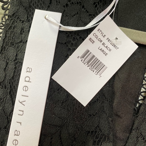 Adelyn Rae BNWT Black Lace Dress with Cut-outs - Picture 12 of 12